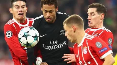 Neymar enfrentando al Bayern Munich