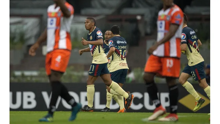 Ibargüen celebrando su gol en América.