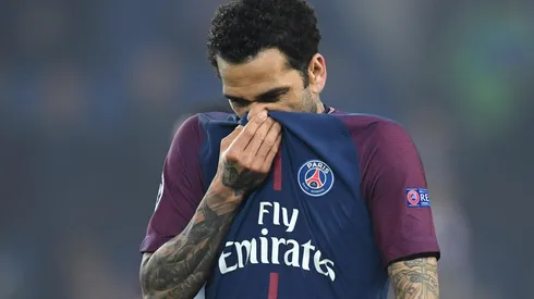 Dani Alves, defensor de Paris Saint Germain.