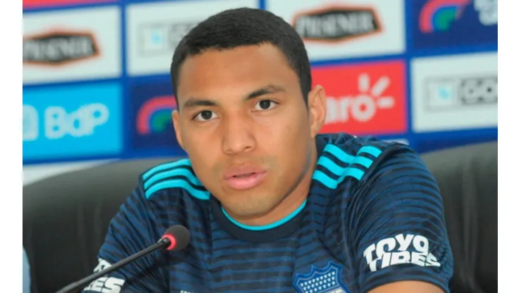 Montero se desempeñó como futbolista de Levante en el 2011.