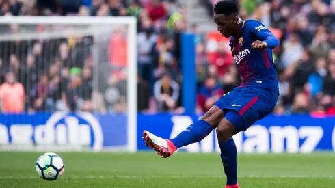 Yerry Mina definiendo en Barcelona