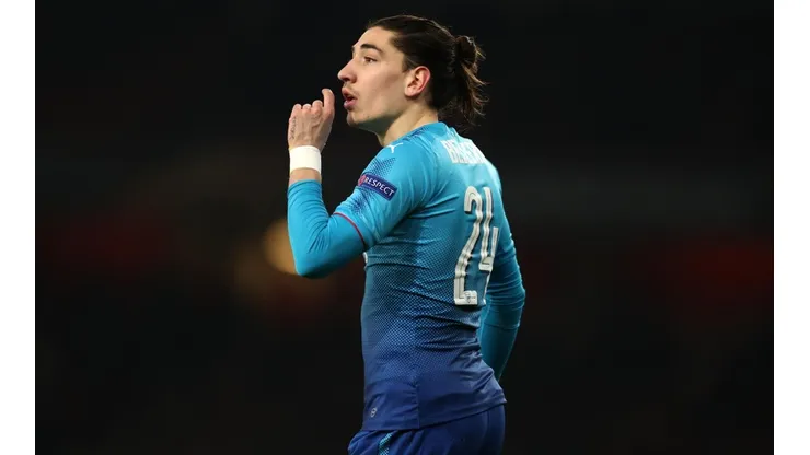 Ahora que ya no lo quieren, Bellerín se quiere volver a Barcelona