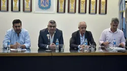 Polémica complicidad de Angelici y Chiqui Tapia en la designación del árbitro de la Supercopa Argentina