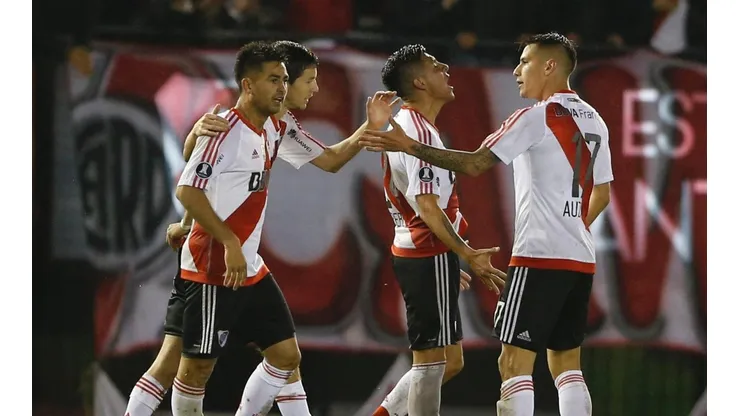 Enzo Pérez celebrando su gol.