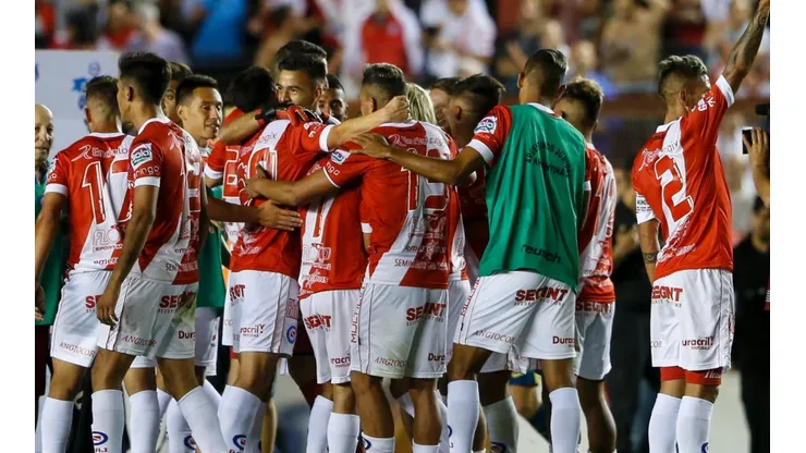 Los jugadores del Bicho, muy felices.