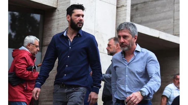 COMPLICADO. Matías junto a su padre Jorge tras salir de prisión tras el último incidente.