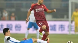 Mascherano volvió a jugar en el medio, aunque siempre con el Nº 14.