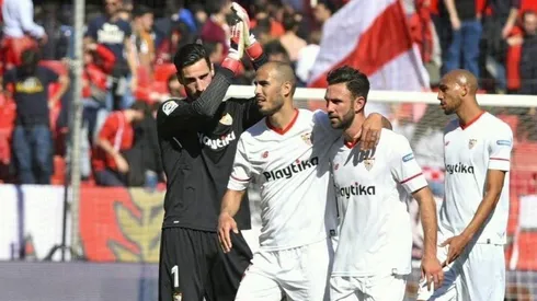 Layún tiene apoyo dentro y fuera del terreno de juego desde que llegó a Sevilla