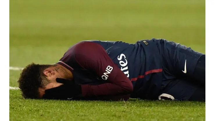 Neymar en el momento de la lesión.