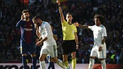 AHORA AYUDAN LAS MÁQUINAS. Una de las ligas más poderosas del mundo incorporará el polémico asistente de vídeo.