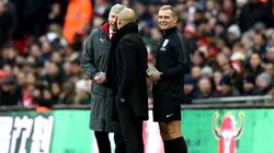 NO TAN AMISTOSO. Guardiola y Wenger se habían cruzado en la final de la Capital One.