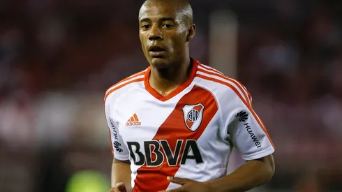 ¡Qué golpazo! De La Cruz dejó un diente perdido en Brasil