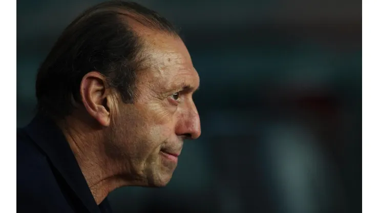 La muerte de Quini puso de luto al fútbol español