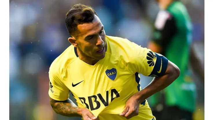 Carlos Tevez con la camiseta de Boca.
