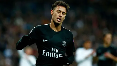 Neymar estaría tres semanas sin jugar.