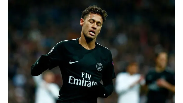 Neymar estaría tres semanas sin jugar.
