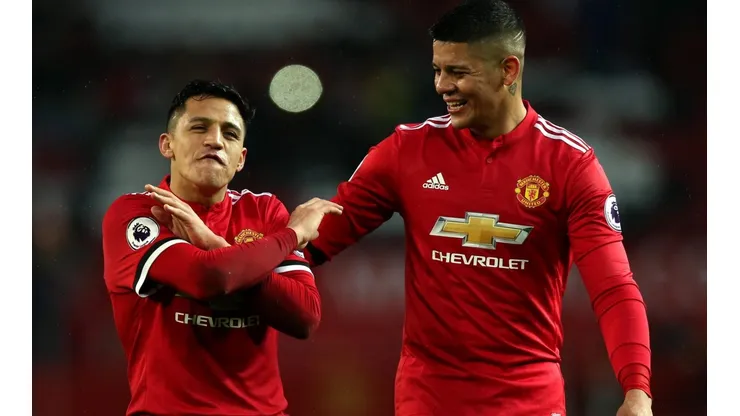 Alexis Sánchez se muere de risa con Rojo