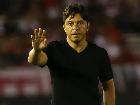 Momento difícil: A Gallardo ya se lo confunden con Passarella