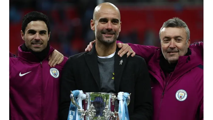 A pesar de una sanción, Guardiola volvió a usar un lazo amarillo para enviar un mensaje político