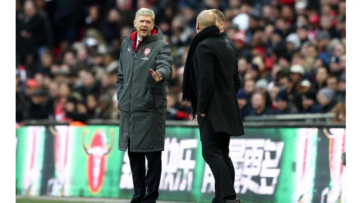 ¡TRANQUILOS! Cruces que se dan en todos los partidos, resuelto de una manera muy formal entre ambos técnicos.