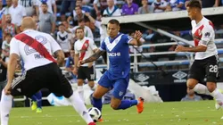 Mauro Zárate estuvo cerca del gol.