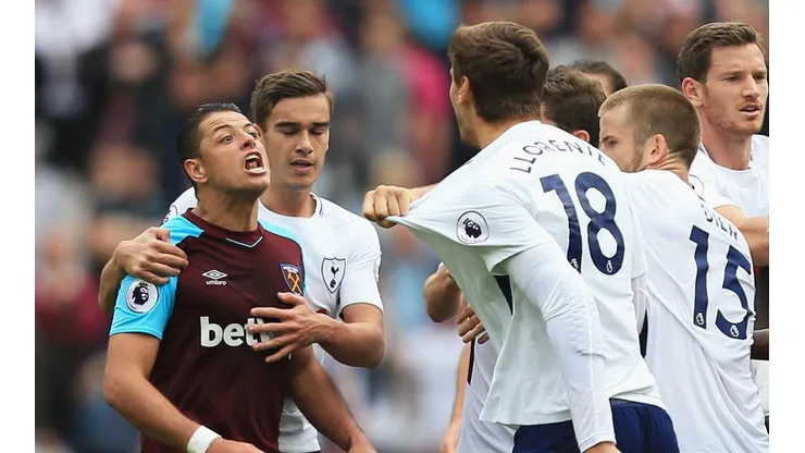 Chicharito fue nuevamente relegado al banquillo en un duelo importante