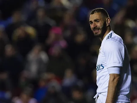 No valía la jugada, pero Benzema se lo comió sólo abajo del arco