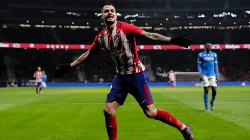 Vitolo celebra un gol en Atlético Madrid.