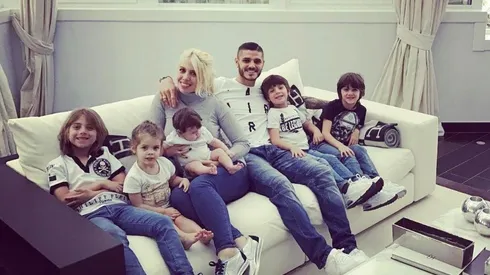 UN GRAN PADRE. Icardi se hizo cargo de los hijos de su pareja.