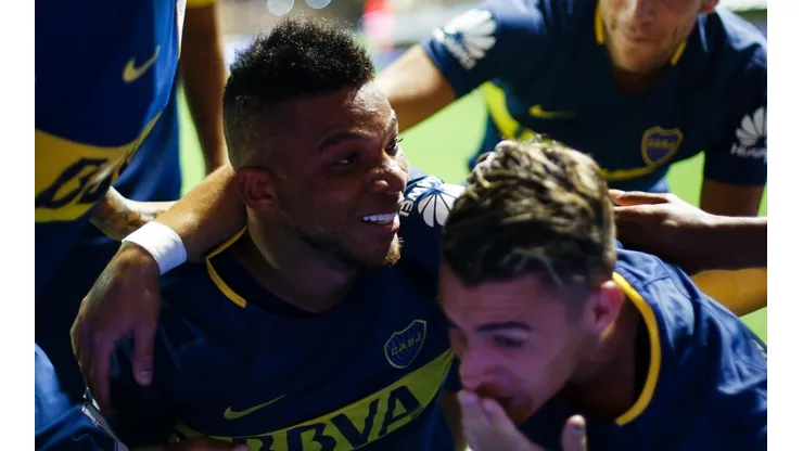 Fabra festejando un gol de Boca