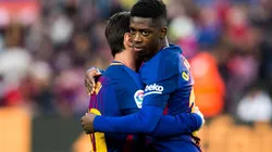 Dembele abrazando a Messi