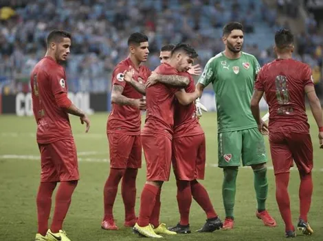 Hincha de Gremio, con la de Racing, se burló de Independiente