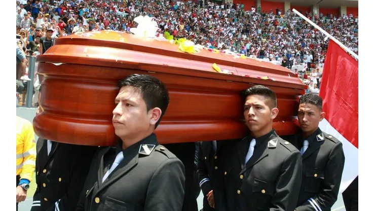 Peredo fue despedido con todos los honores