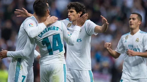 Los jugadores de Real Madrid celebran la conquista