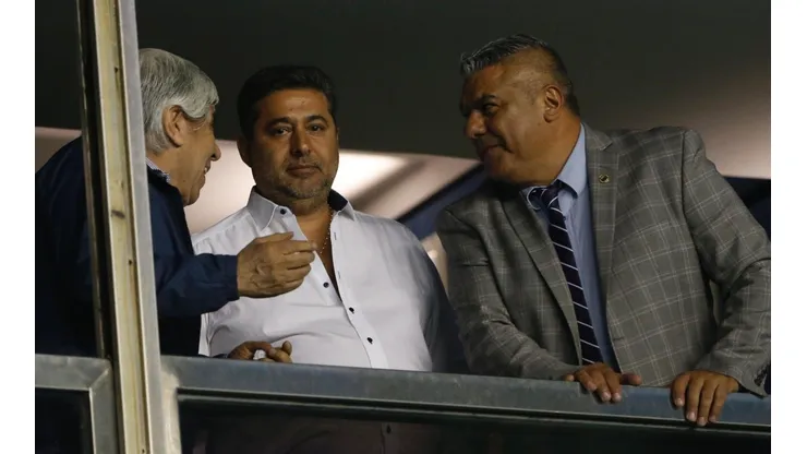 El Chiqui Tapia junto a su amigo Angelici