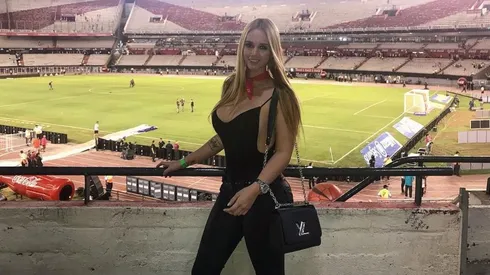 La mujer del portero en el Monumental.