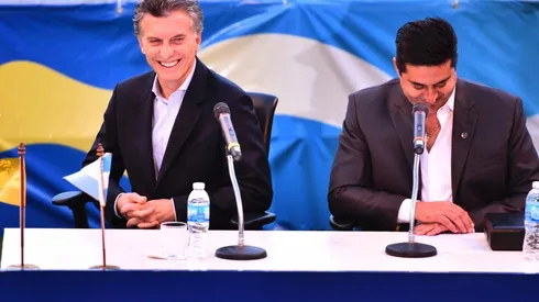 Mauricio Macri junto a Daniel Angelici, presidente de Boca.