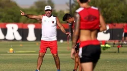 Llop ya no es el entrenador de Newell's.