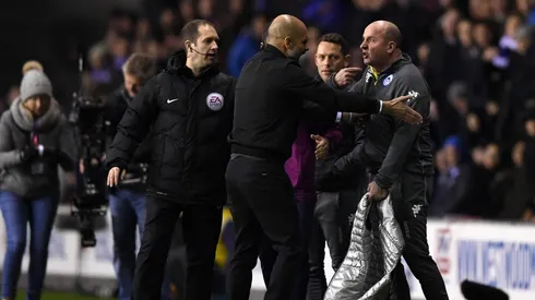 Furioso: Guardiola se cruzó con el técnico del Wigan en el túnel camino a los vestuarios