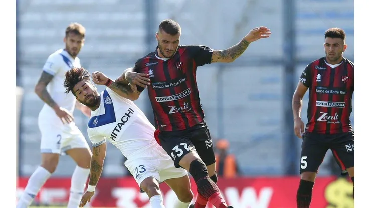EL 37 ESTÁ CARGADO. Contra Vélez también anotó. Hoy, luego de su gol a Chacarita, igualó a Benedetto (Boca) como máximo goleador del torneo.