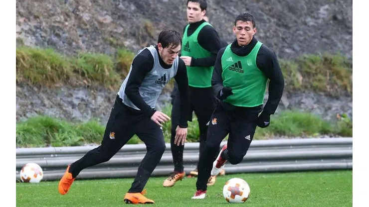 El defensor mexicano salió con molestias del entrenamiento de ayer