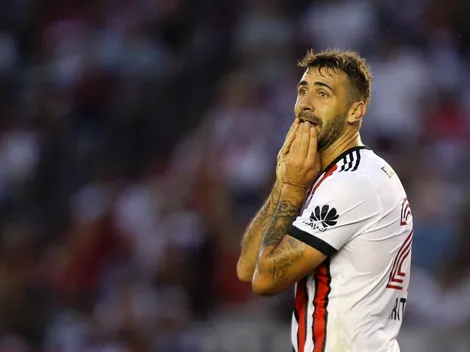 Ya paga con goles: Pratto le pegó mal pero puso el 2 a 2 para River