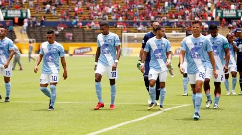 Varios jugadores de Emelec tenían conjuntivitis.