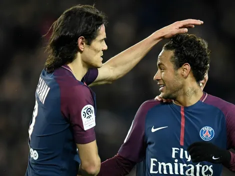 Compañerismo total: Cavani unió a Neymar a la ovación de los hinchas del PSG