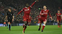 ¡UN CRACK! Para hacer los goles y celebrarlos, Mané se destaca en el Liverpool.