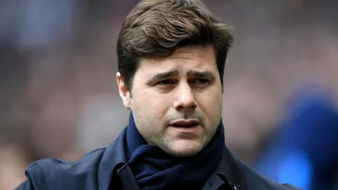 NO CAMINARÁS SOLO. El gesto de Pochettino con Mason fue aplaudido en toda Inglaterra.