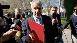 Aguirre se enfrentará nuevamente con la justicia española para limpiar su nombre