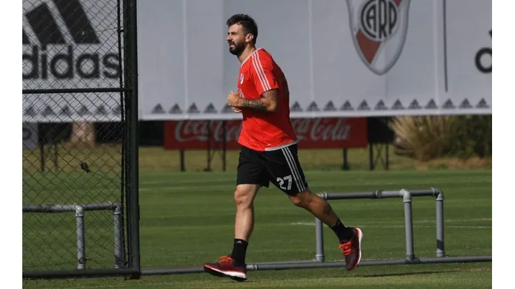 BUSCA SU MEJOR NIVEL. Pratto entrena en Ezeiza para estar en su mejor versión en River.