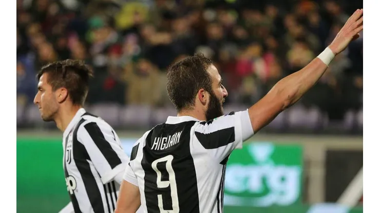 Higuaín no demoró en abrir el marcador.