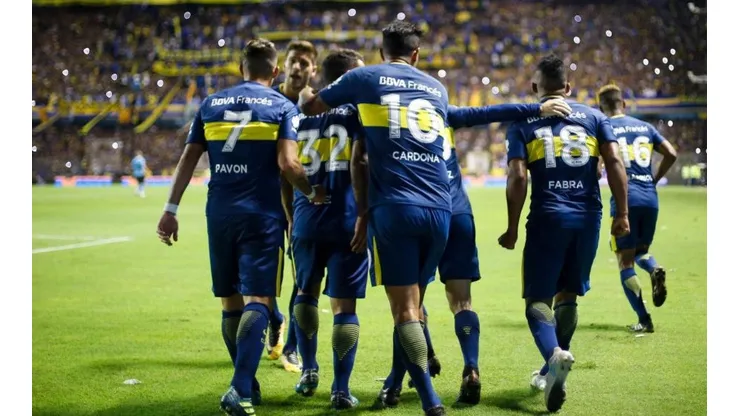 Todo Boca celebra el tanto de Fabra.